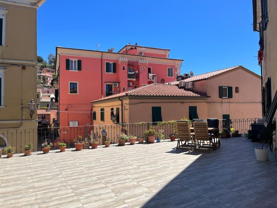 A Casa Di Nonna Anna Apartamento Porto Azzurro Exterior foto